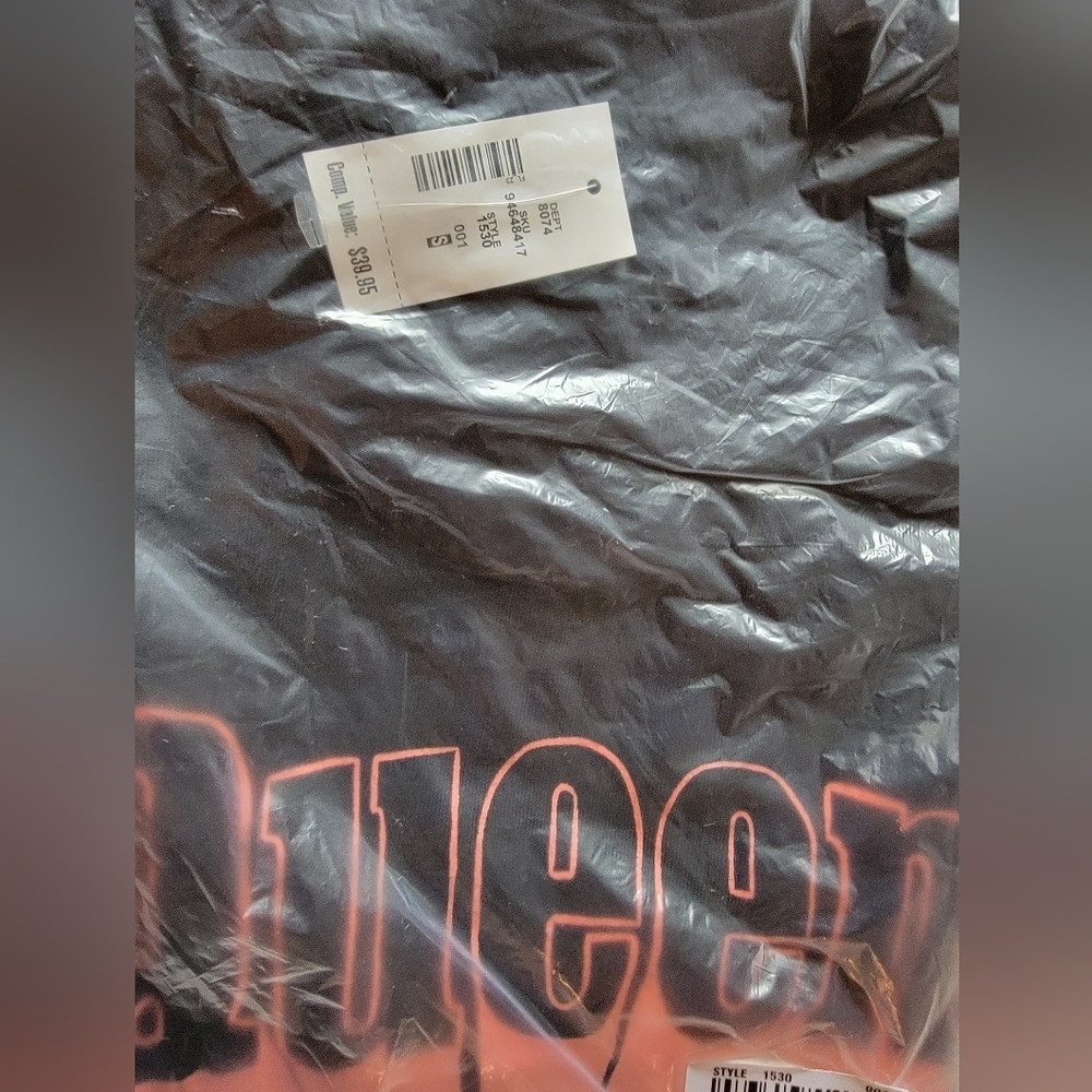 Aeropostale Queen Logo Oversized Graphic Tee - Picture 4 of 6